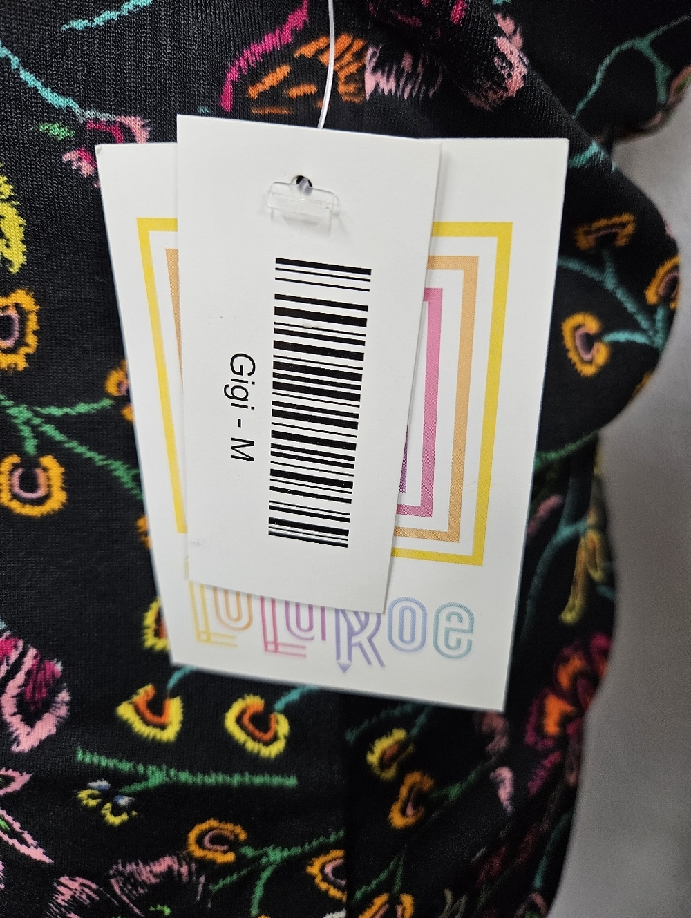 LuLaRoe Gigi Medium Black Short Sleeve Floral Tee with Multicolor - Picture 3 of 7